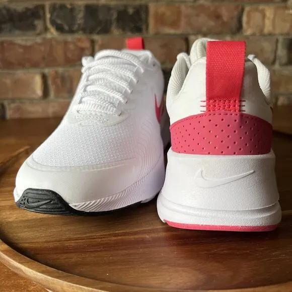 Nike Air Max Nuaxis White Aster Pink Shoes Sneakers Women's Size 6 HF1233-100
