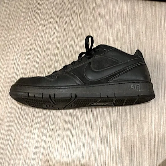 Nike Air Prestige Ill Sneakers Men’s model 386114-010  in Black color Size 10