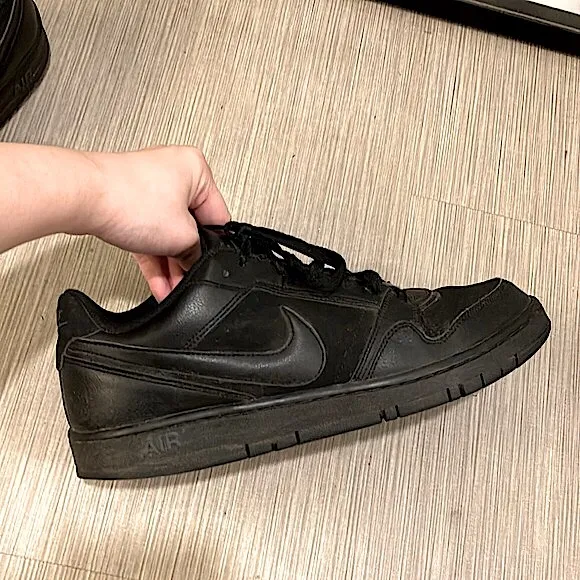 Nike Air Prestige Ill Sneakers Men’s model 386114-010  in Black color Size 10