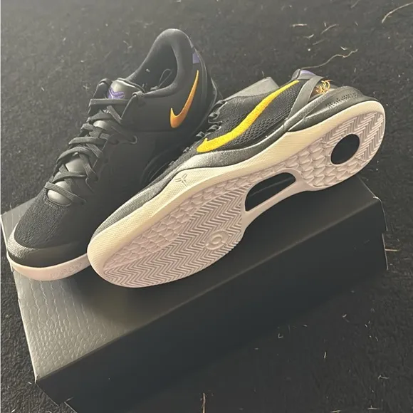 Nike Black and Gold Athletic Shoes