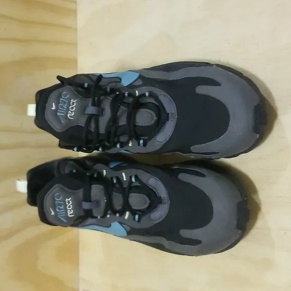 Nike Black and Gray Sneakers with Air Max Cushioning