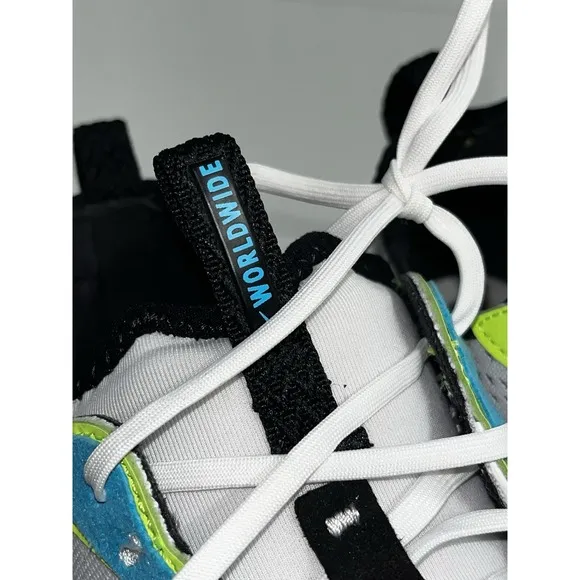 Nike React Vision Worldwide GS White Black Volt Kids Shoes Sz 4.5Y (CV8965-100)