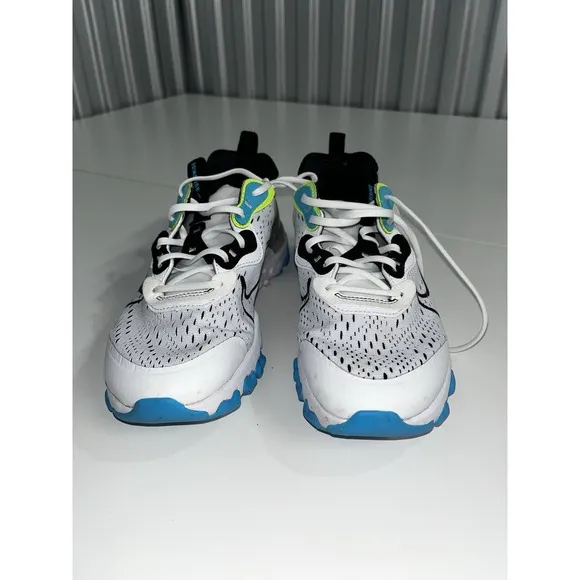 Nike React Vision Worldwide GS White Black Volt Kids Shoes Sz 4.5Y (CV8965-100)