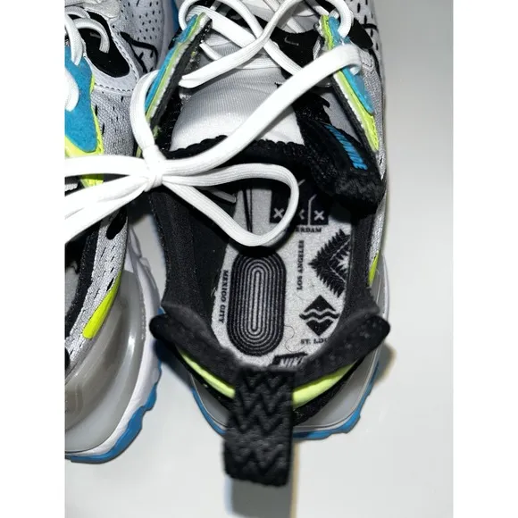 Nike React Vision Worldwide GS White Black Volt Kids Shoes Sz 4.5Y (CV8965-100)