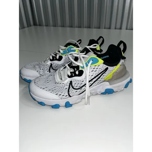 Nike React Vision Worldwide GS White Black Volt Kids Shoes Sz 4.5Y (CV8965-100)