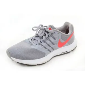 Nike run swift sneakers shoes lace up fitness gym running womens sz 7