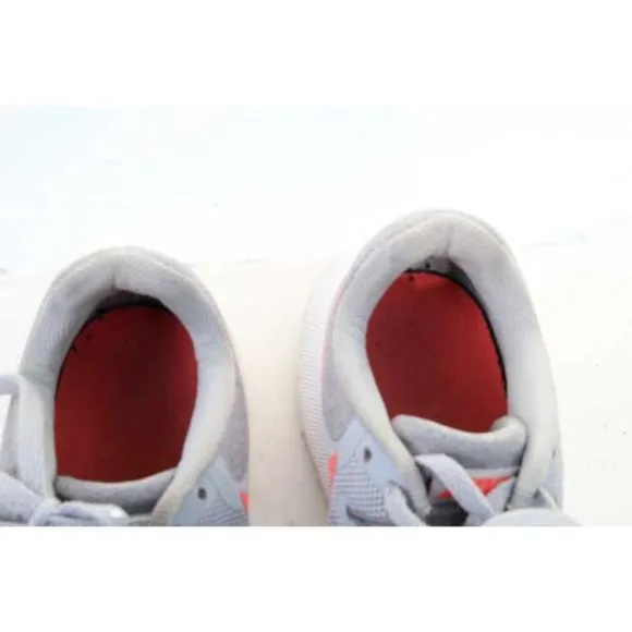 Nike run swift sneakers shoes lace up fitness gym running womens sz 7