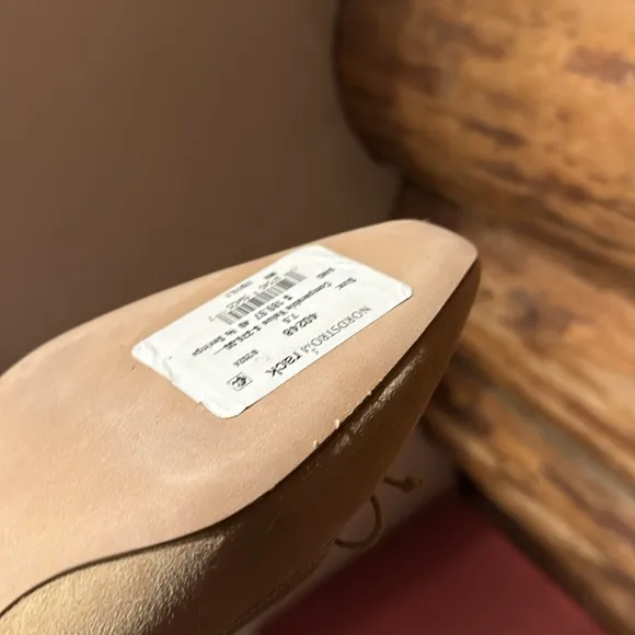 😍NWB Veronica Beard Tan Suede 7.5M Women's Shoes With Dustbag