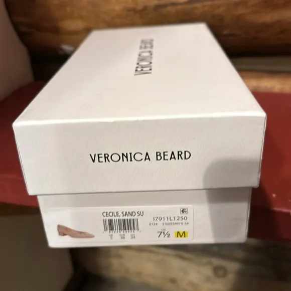 😍NWB Veronica Beard Tan Suede 7.5M Women's Shoes With Dustbag