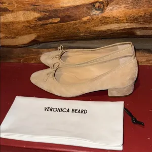😍NWB Veronica Beard Tan Suede 7.5M Women's Shoes With Dustbag