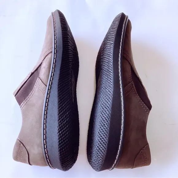 NWOB Naot Men’s Slip On Loafer Comfort All Day Shoes size 12