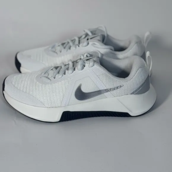 NWOB Nike MC Trainer 3 Men's Workout Shoes