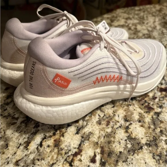 NWT Adidas Supernova 2 X Parley Womens Shoes, Running, Size 9 Purple
