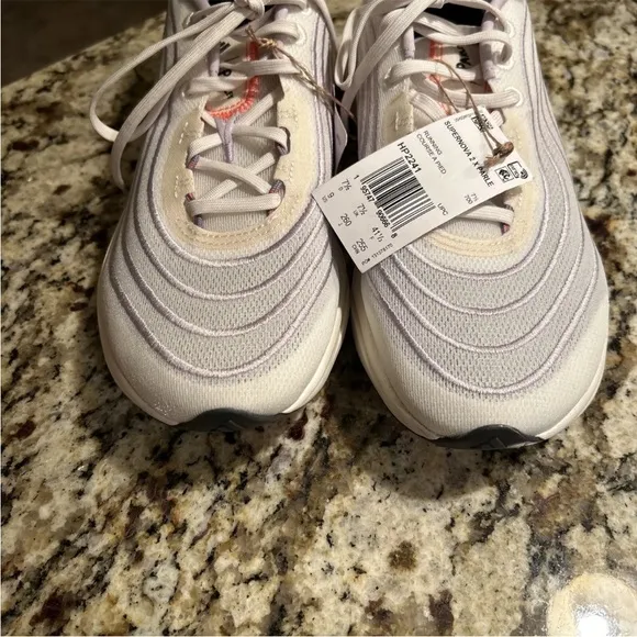 NWT Adidas Supernova 2 X Parley Womens Shoes, Running, Size 9 Purple