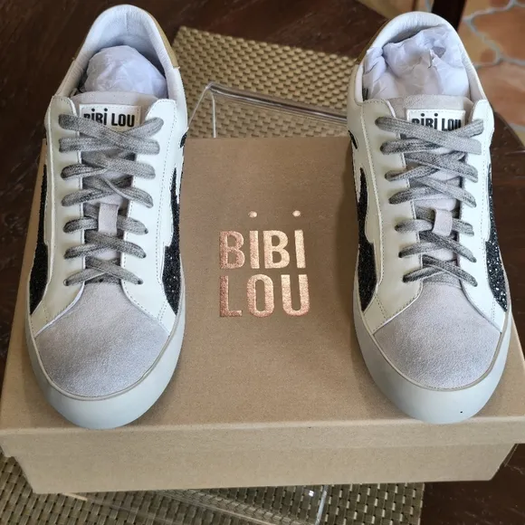 NWT Bibi Lou Leather Suede Flame Sneakers 37