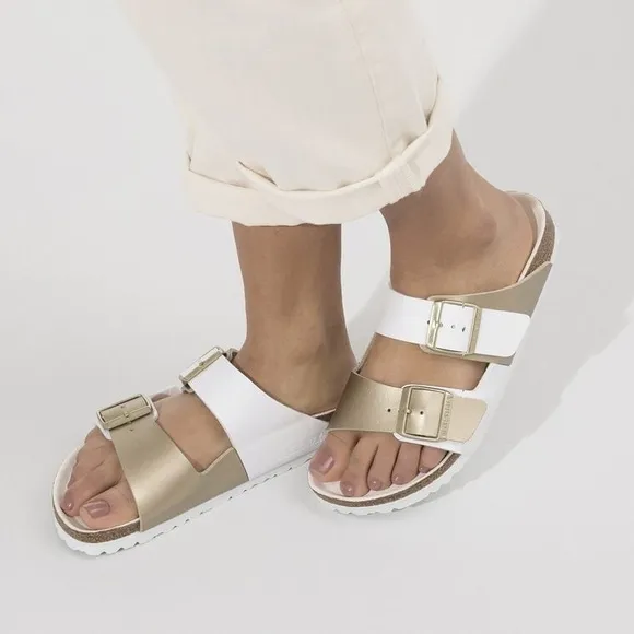 nwt Birkenstock Arizona Split Birko-Flor White/Gold Metallic Sandals Size 37