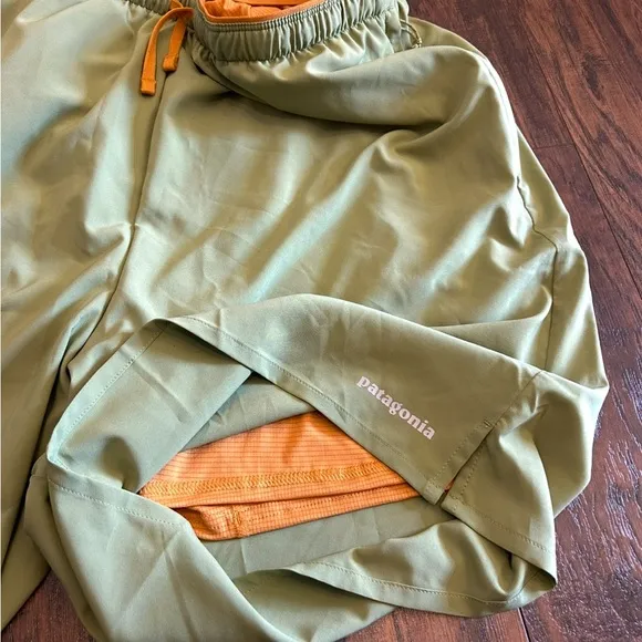 NWT 🍃 MENS PATAGONIA Multi Trails Shorts - XL - Buckhorn Green