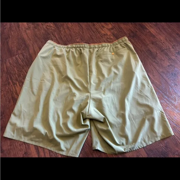 NWT 🍃 MENS PATAGONIA Multi Trails Shorts - XL - Buckhorn Green