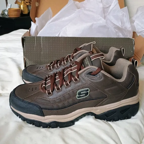 NWT Skechers Men's Energy Downforce Size 11.5 Brown Leather Lace Up Sneaker