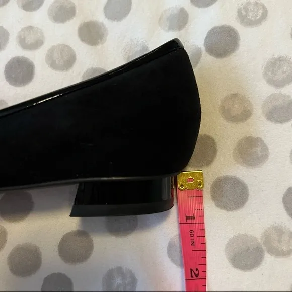 NWT Via Spiga Deandra Black Suede Buckle Pointy Toe Shoes Size 5.5