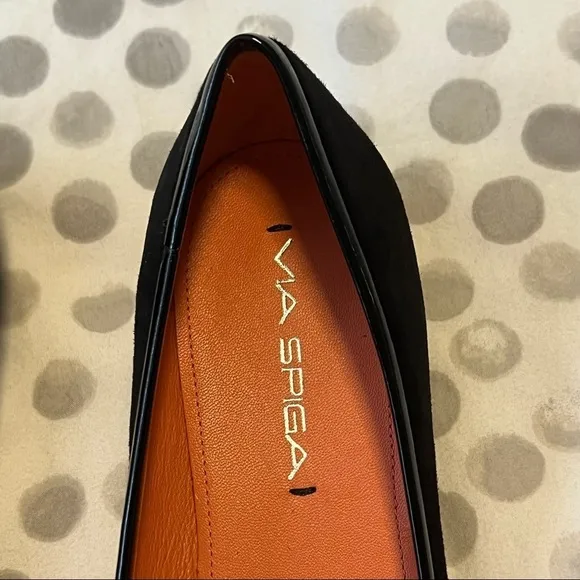 NWT Via Spiga Deandra Black Suede Buckle Pointy Toe Shoes Size 5.5