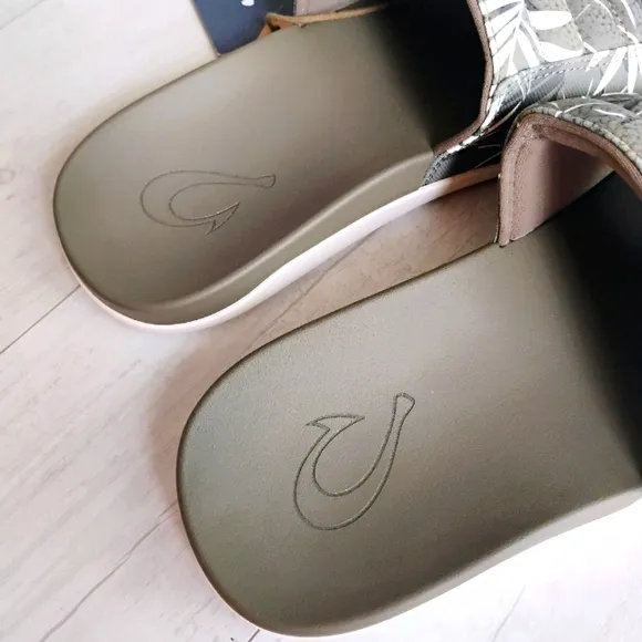 OluKai NEW Mens Maha 'Olu Slides Sandals