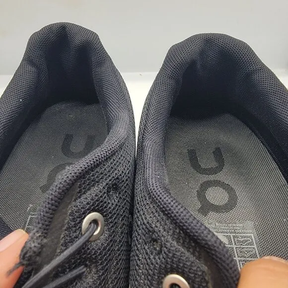 On Cloud 5 Mens 11 Black Athletic Shoes Running Walking Comfort Casual Outdoors