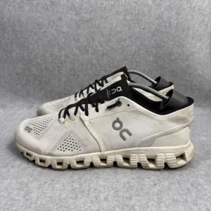ON Cloud Shoes Mens Size 9 White Low Top Swiss Comfort Athletic Running Sneakers