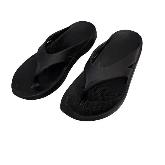 OOFOS Men's OOriginal Recovery M12 Black  Lightweight Thong Flip Flop Sandals