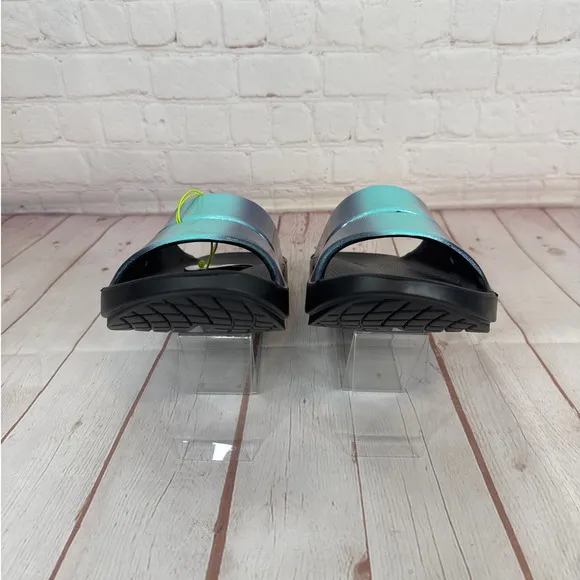 Oofos Ooah Luze Atlantis Slides Sandals Mens Size 9/Women’s Size 11
