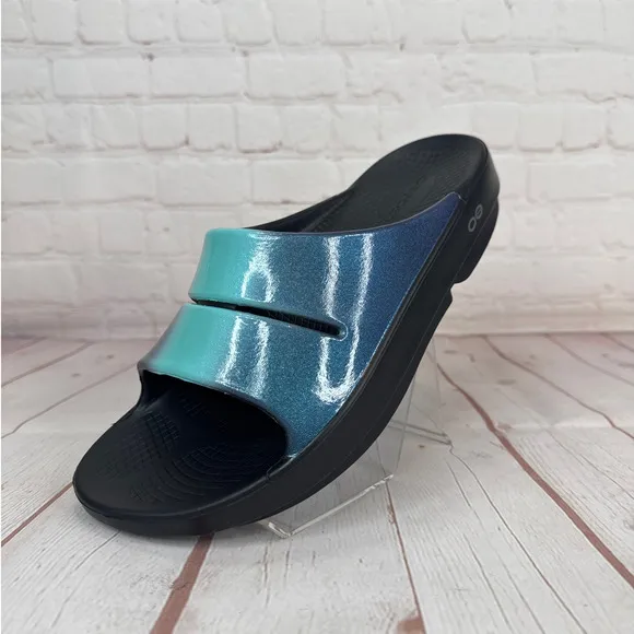 Oofos Ooah Luze Atlantis Slides Sandals Mens Size 9/Women’s Size 11
