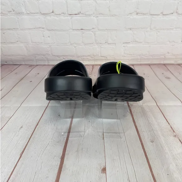 Oofos Ooah Luze Atlantis Slides Sandals Mens Size 9/Women’s Size 11