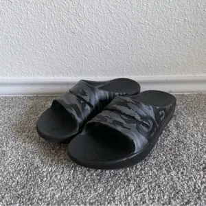 OOFOS OOahh Recovery Slides Sandals Womens 8 Mens 6 Camo Sport Flex Comfort
