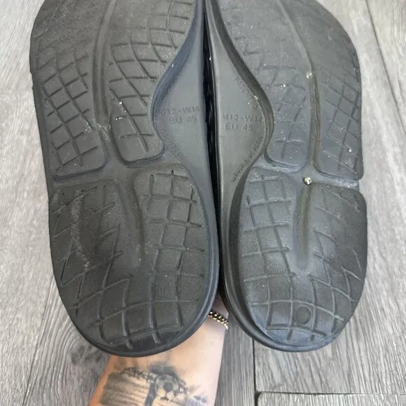 Oofos Ooahh Sport Flex Mens 12 Black Rubber Recovery  Adjustable Slide Sandals