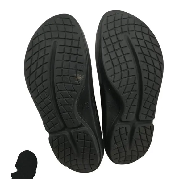 Oofos Ooahh Sport Slide Sandals Size EU 40 M 7 W 9 Kaleidoscope Recovery
