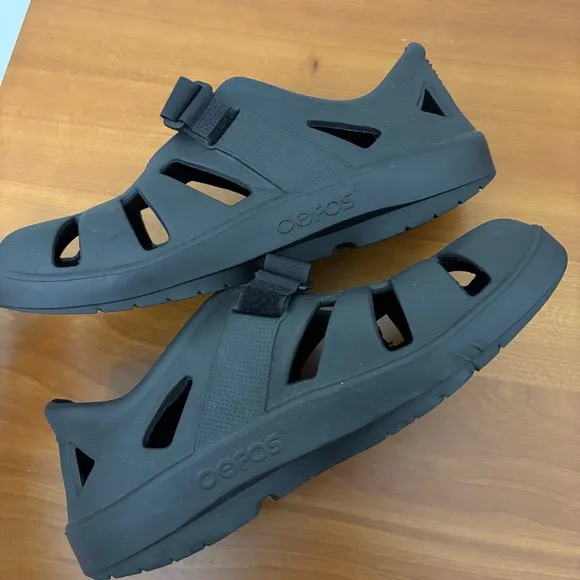 Oofos Oocandoo Recovery Sandals Fisherman Black Mens Size 11 Unisex