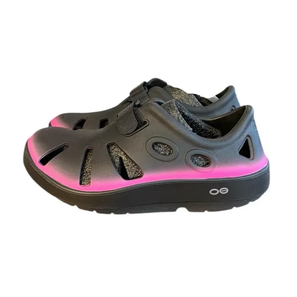 OOFOS OOcandoo Sandals Women’s Size 8