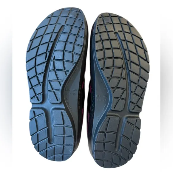 OOFOS OOcandoo Sandals Women’s Size 8