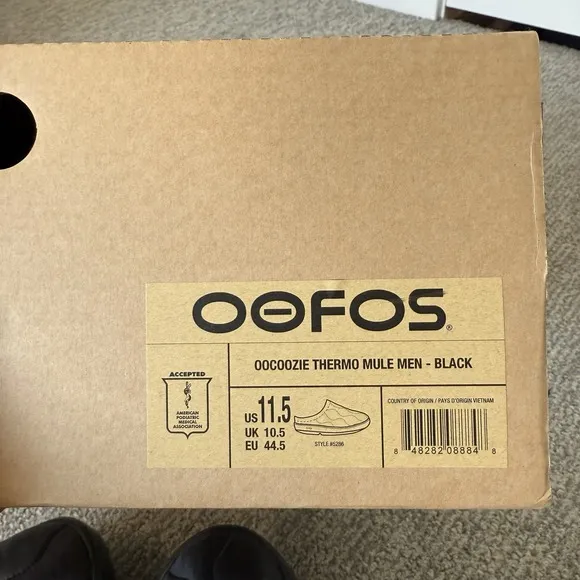 Oofos Oocoozie Thermo Mule NEW Mens Size 11.5 Black Casual Slip On Shoes $120