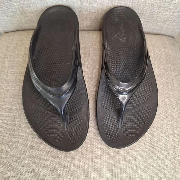 Oofos Oolala Sandal Black