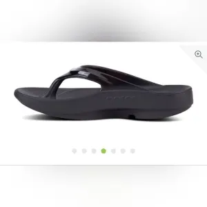 Oofos Oolala Sandal Black