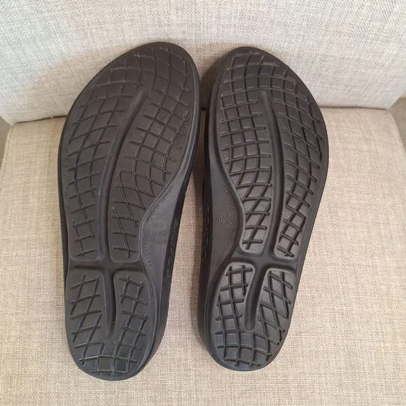 Oofos Oolala Sandal Black