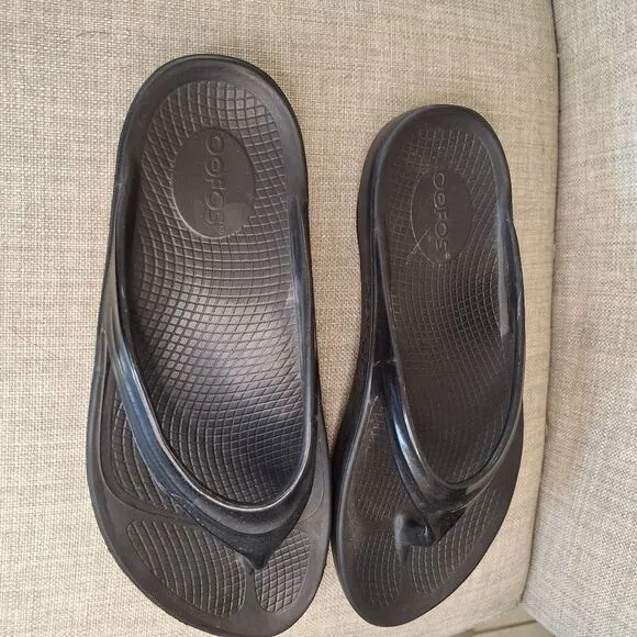 Oofos Oolala Sandal Black