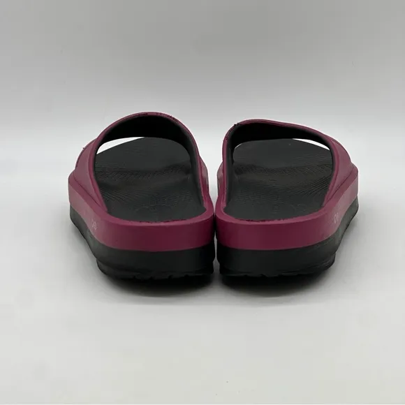 OOFOS OOmega OOahh Recovery Stacked  Sandals. Size 11
