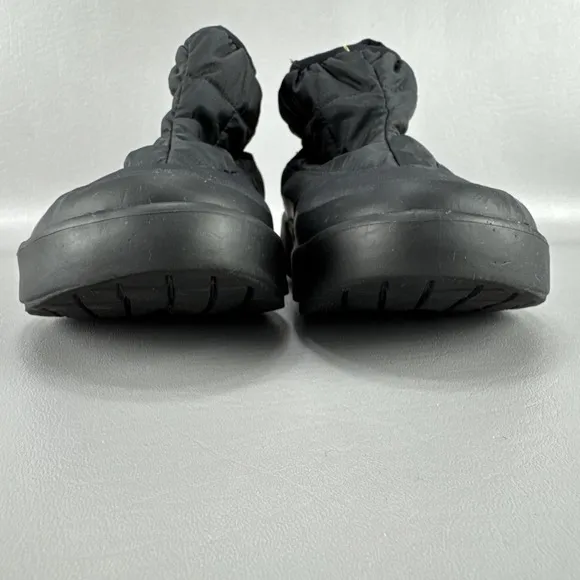 Oofos OOmg Bootie Mens Size 10 Boots Black Shoes Ankle Recovery Pull On Nylon