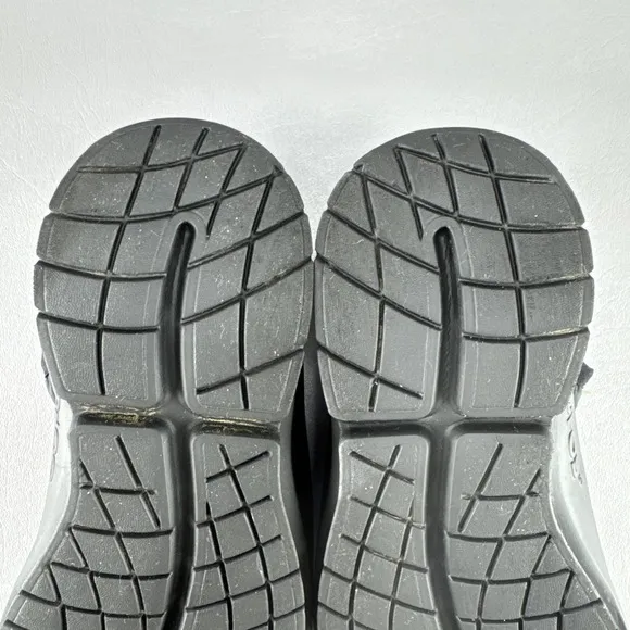 Oofos OOmg Bootie Mens Size 10 Boots Black Shoes Ankle Recovery Pull On Nylon