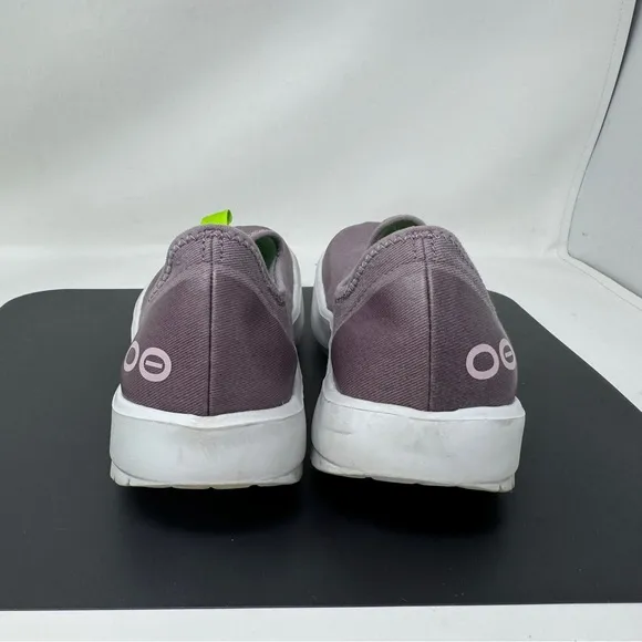 OOFOS OOmg eeZee Low - White/ Mauve- Women’s Slip On Recovery Shoes Size US 8