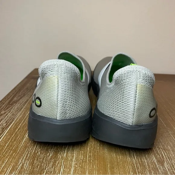 OOFOS OOmg Low eeZee Grey Slip On Recovery Shoes Womens Size 9