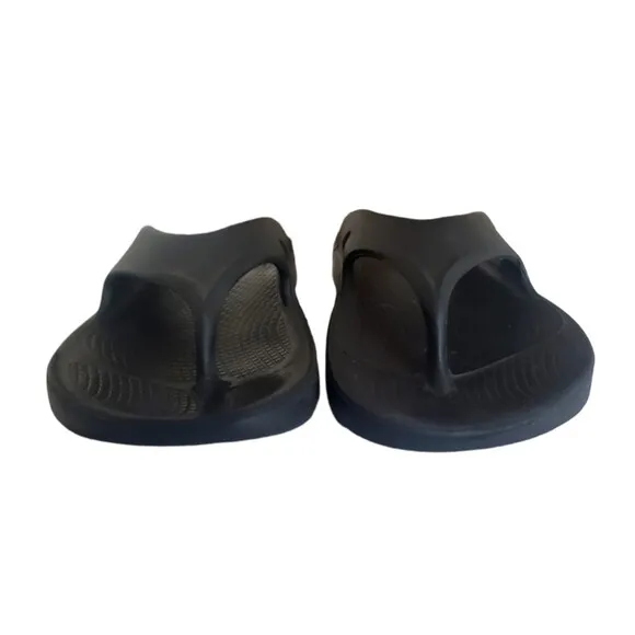 OOFOS Ooriginal Black Recovery Thong Flip Flop Sandals Slide Men's Size 9