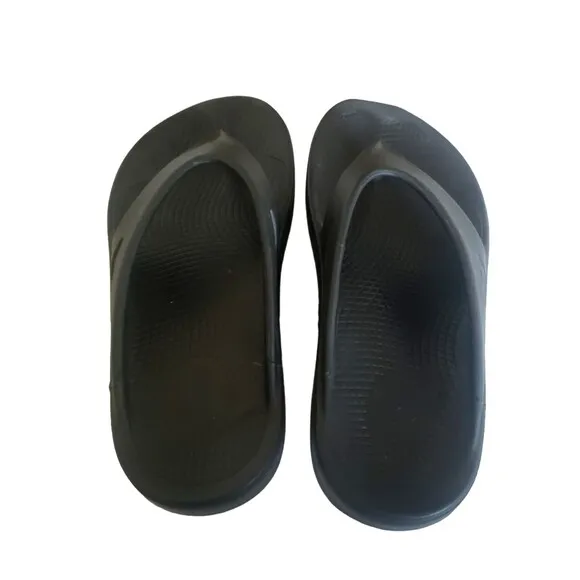 OOFOS Ooriginal Black Recovery Thong Flip Flop Sandals Slide Men's Size 9